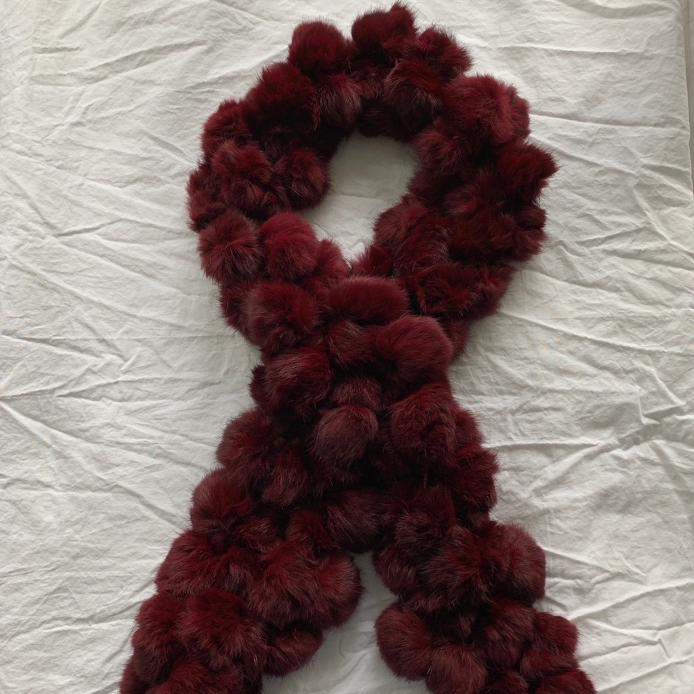 Beautiful Maroon Faux Fur PomPom Scarf